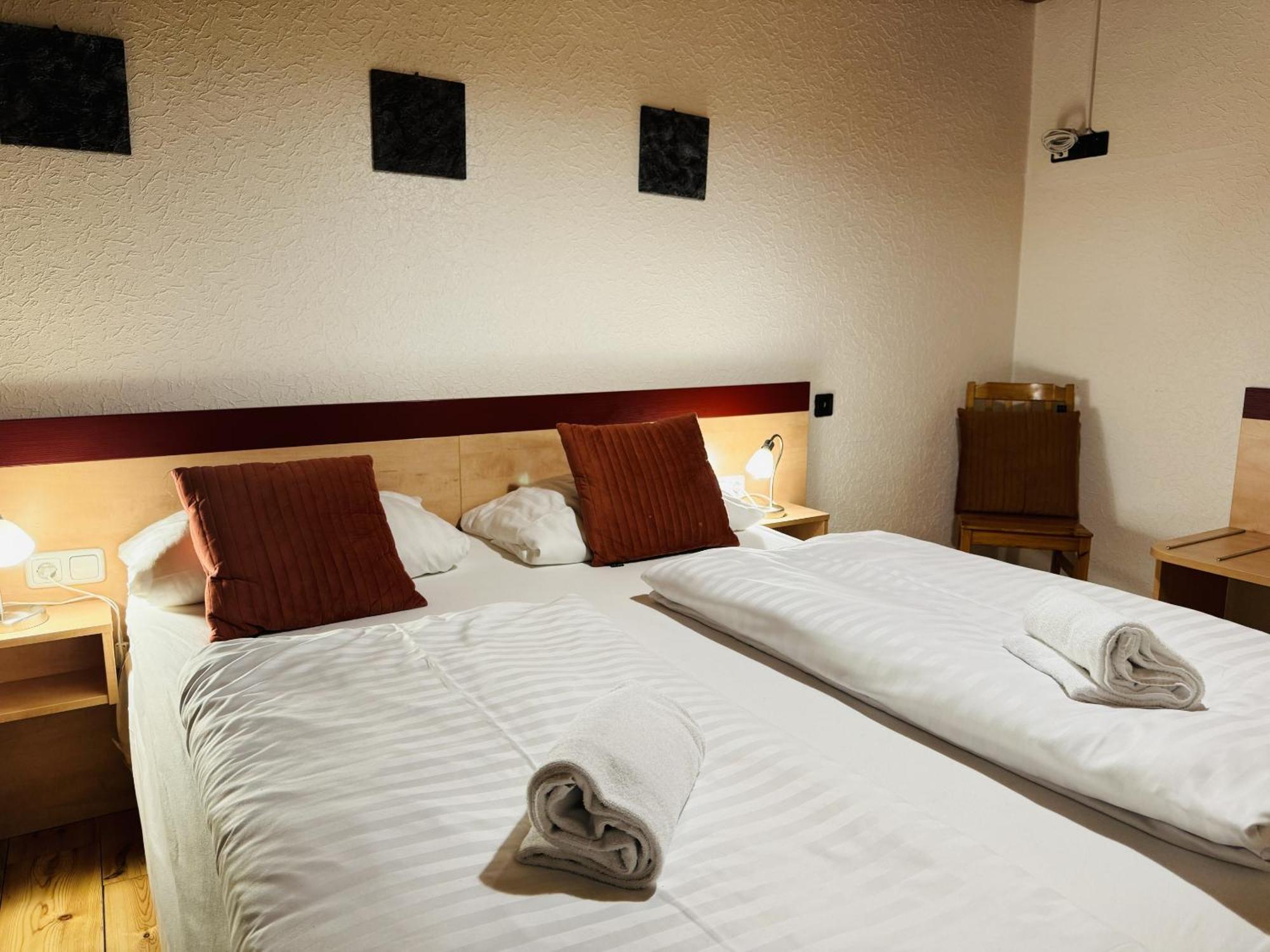 Hotel Nest Βερολίνο Δωμάτιο φωτογραφία